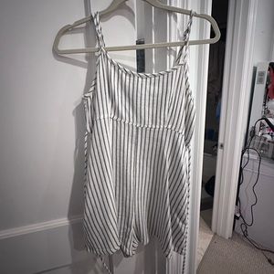 Billabong white/navy romper